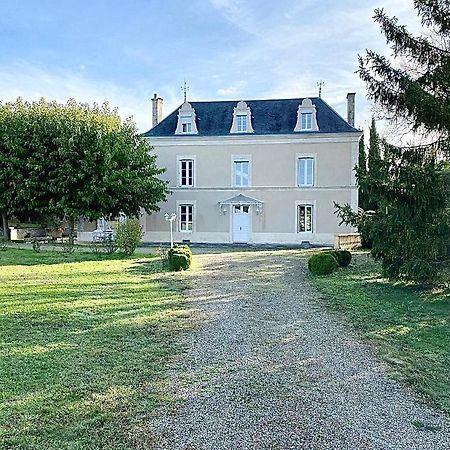La Maladrie Bed & Breakfast Vouzailles Eksteriør bilde