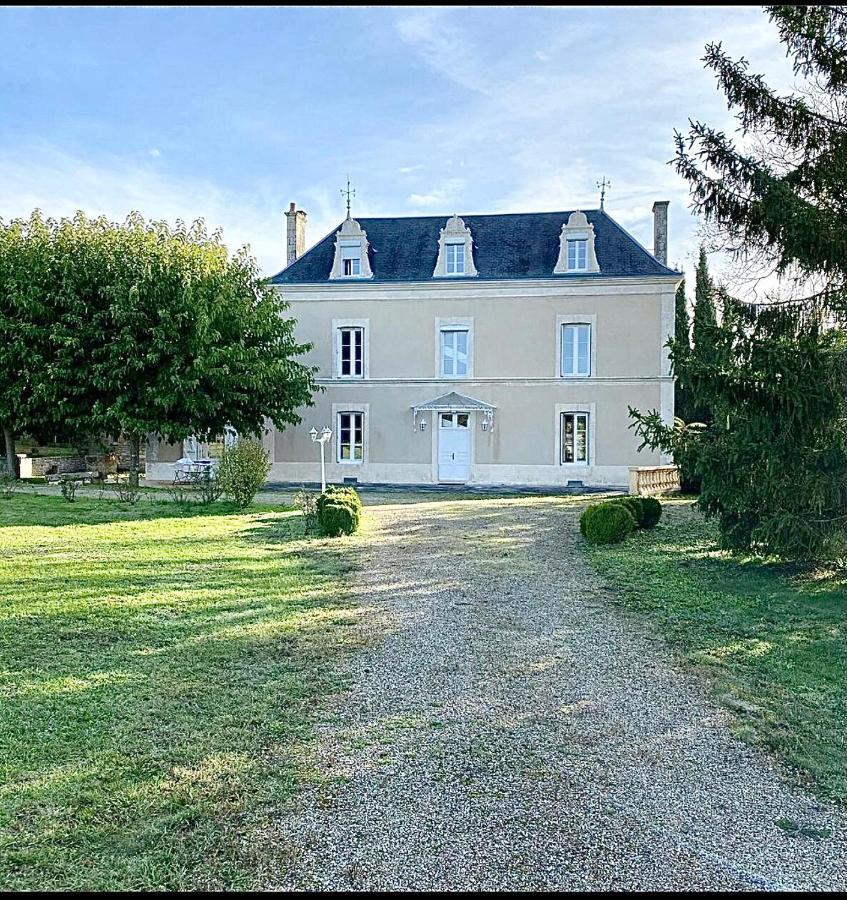 La Maladrie Bed & Breakfast Vouzailles Eksteriør bilde