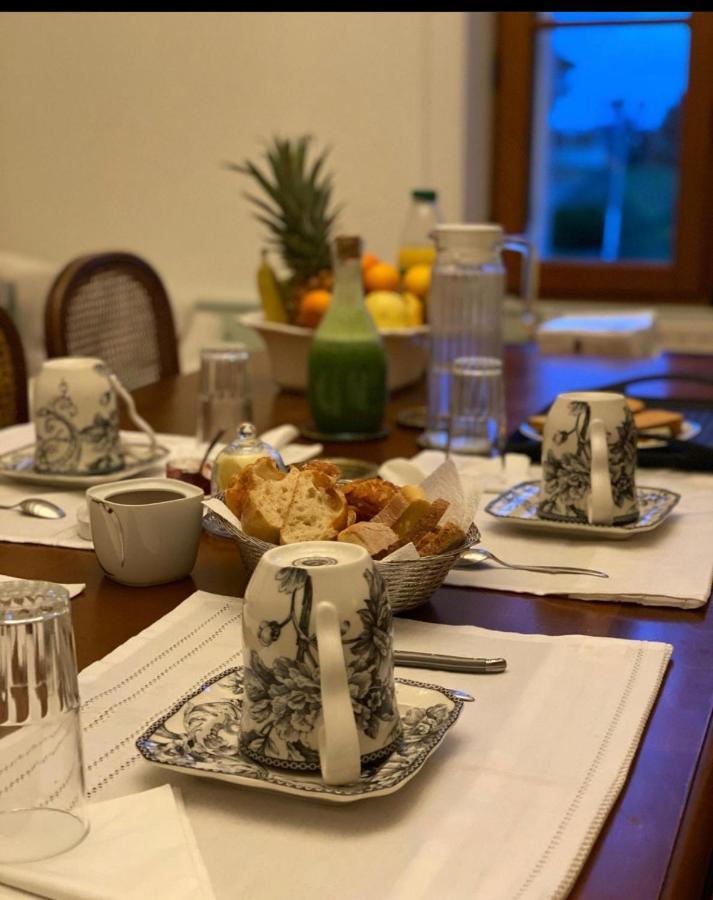La Maladrie Bed & Breakfast Vouzailles Eksteriør bilde