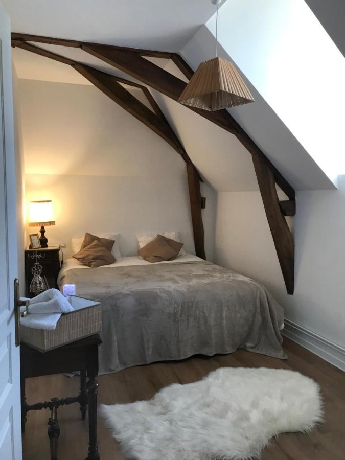 La Maladrie Bed & Breakfast Vouzailles Eksteriør bilde