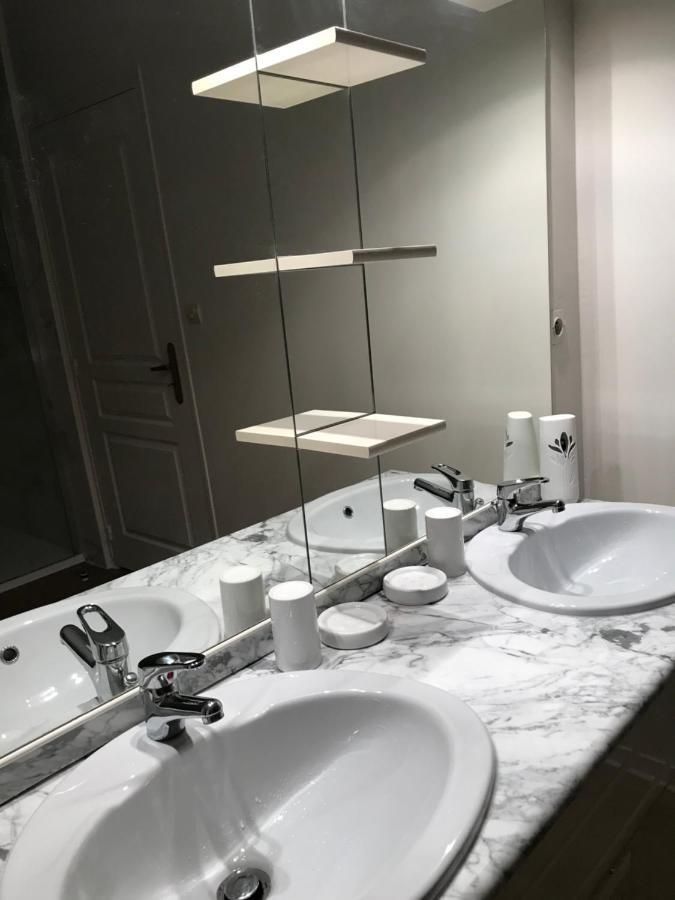 La Maladrie Bed & Breakfast Vouzailles Eksteriør bilde